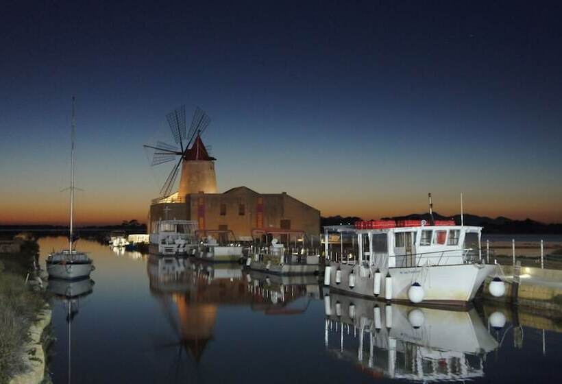 بنسيون Relais Lo Stagnone