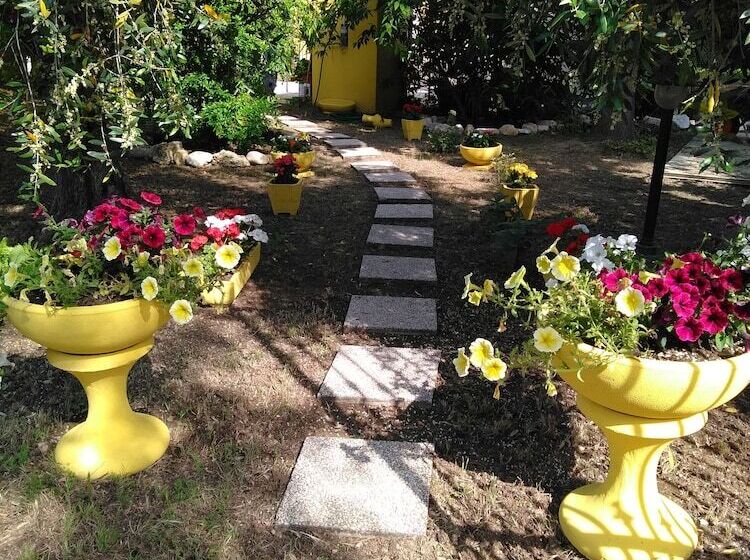 צימר Edera Rooms And Apartment