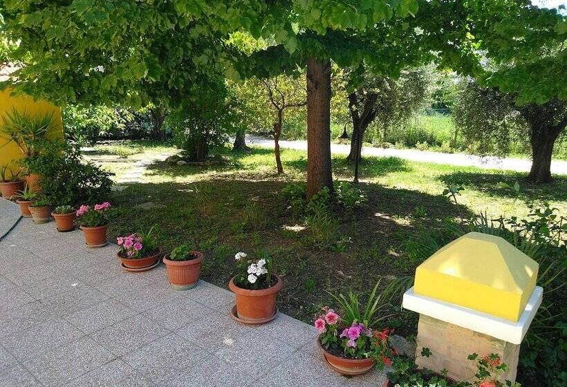 צימר Edera Rooms And Apartment