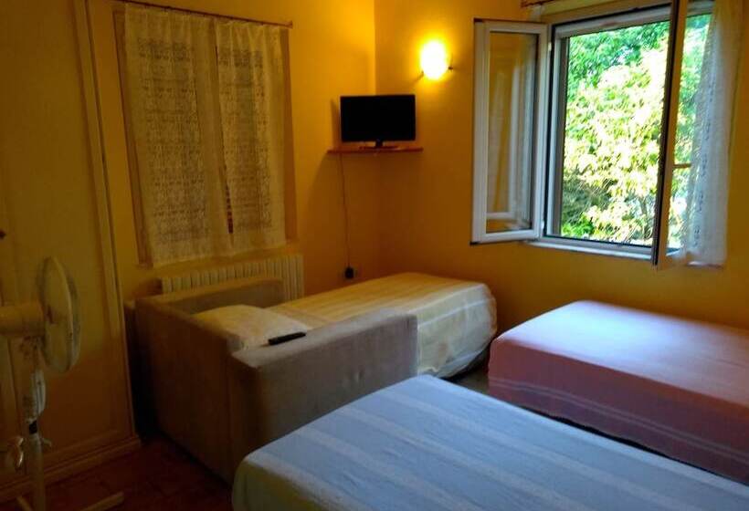 مبيت وإفطار Edera Rooms And Apartment