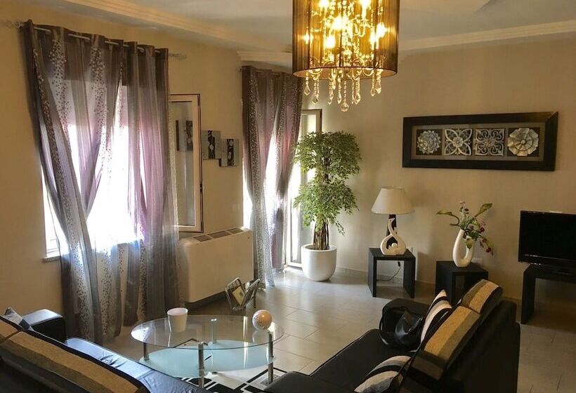 Bed and Breakfast Lolly