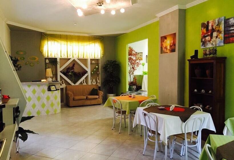 Bed and Breakfast Lolly