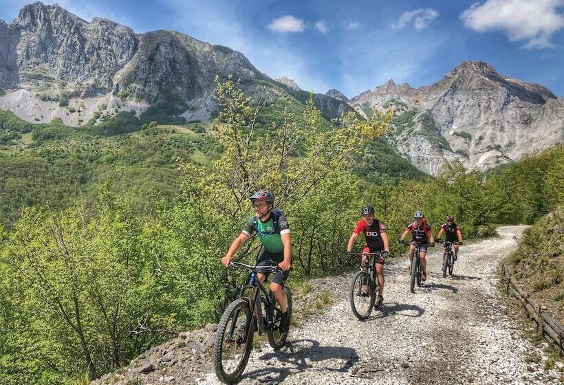 مبيت وإفطار Villa Belvedere