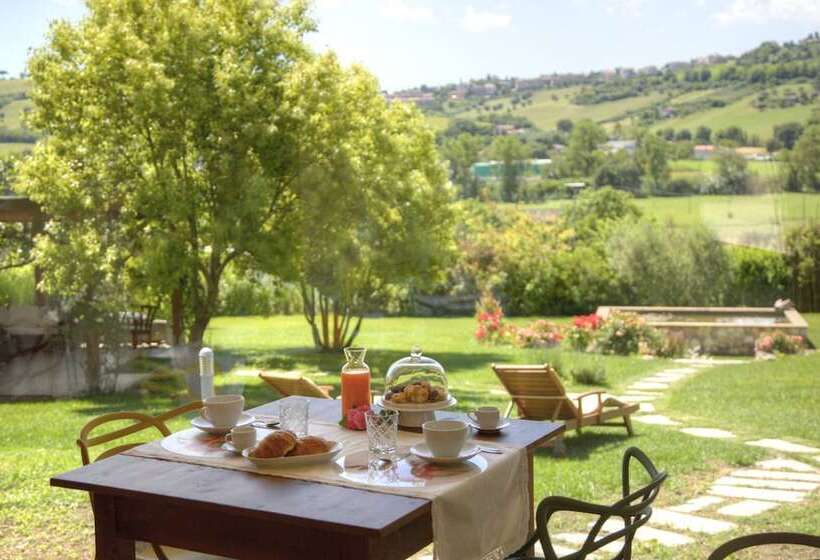 住宿加早餐  Bellafiora Affittacamere