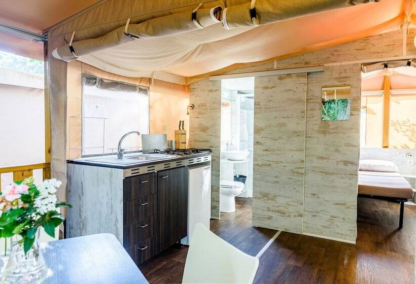 هتل Camping Maremma Sans Souci