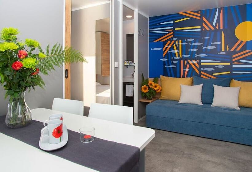 호텔 Floating Resort