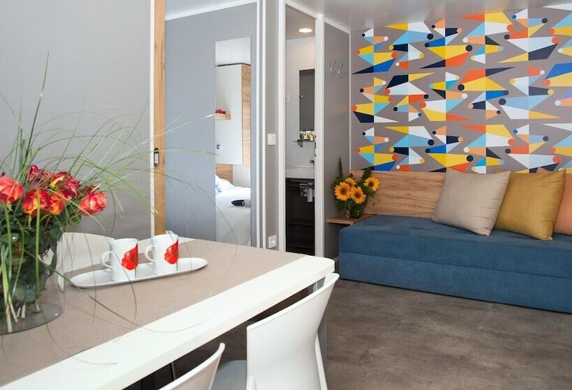 호텔 Floating Resort