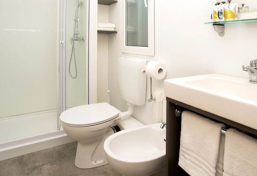 호텔 Floating Resort