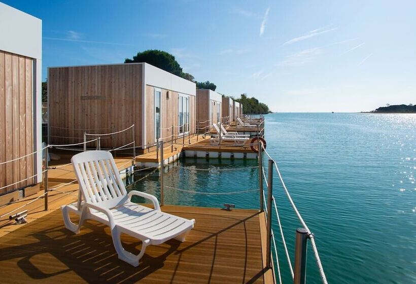 호텔 Floating Resort