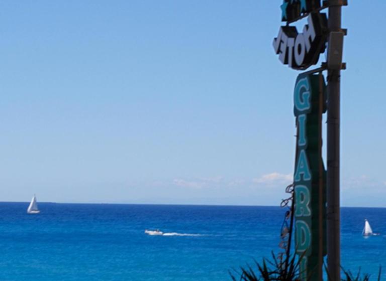 ホテル Giardino Al Mare