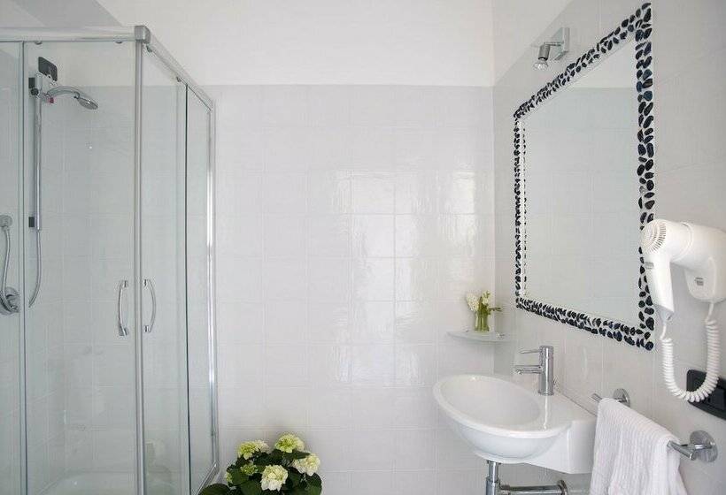 Отель Oliveto A Mare   Suite & Apartment