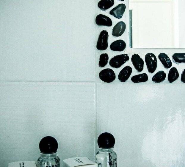 Отель Oliveto A Mare   Suite & Apartment