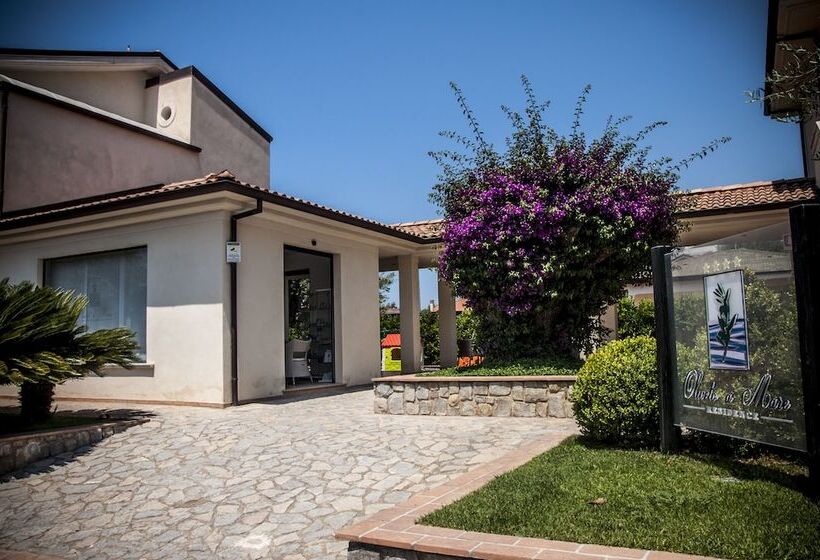 Отель Oliveto A Mare   Suite & Apartment
