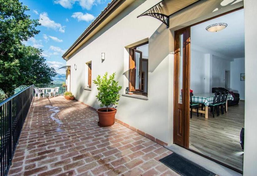 فندق ريفى Agriturismo Amargi