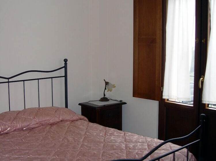 בית מלון כפרי Agriturismo Oliveta