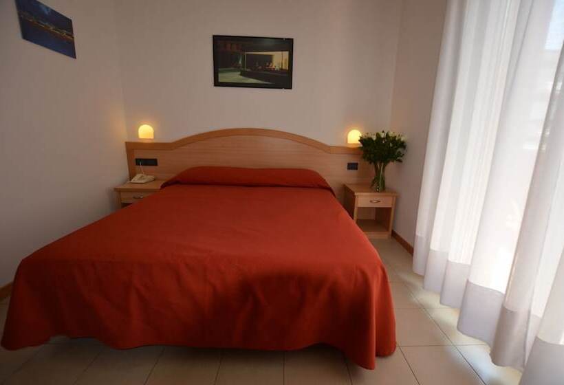 בית מלון כפרי Tivoli