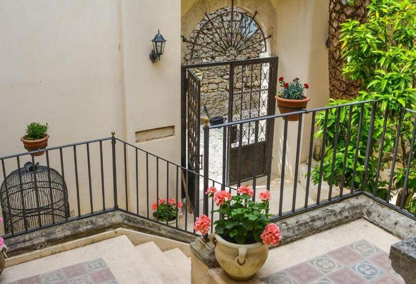 Palazzo Candida B&b