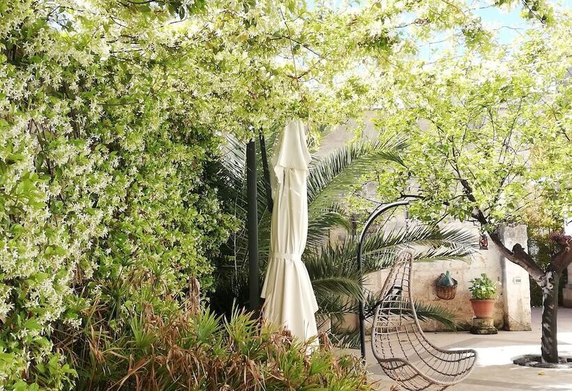 פנסיון Agorà Suites & Apartments