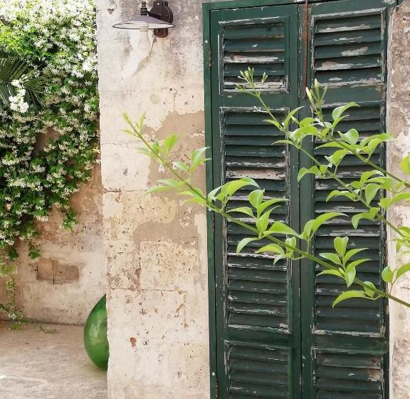 פנסיון Agorà Suites & Apartments