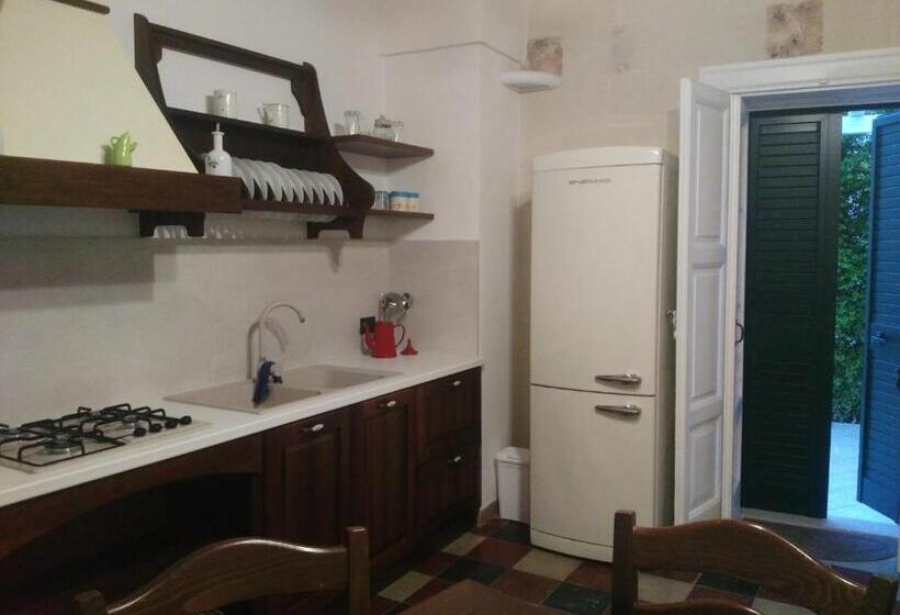 פנסיון Agorà Suites & Apartments