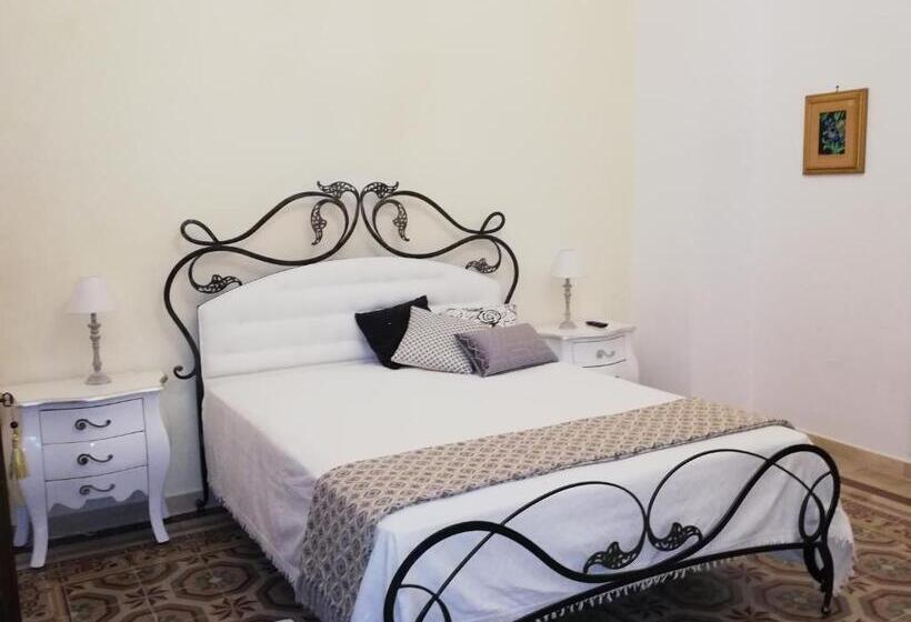 פנסיון Agorà Suites & Apartments