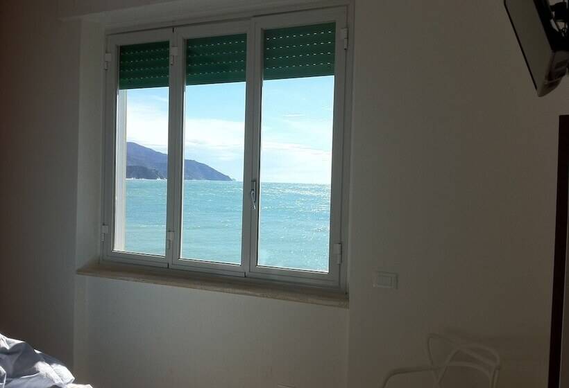 پانسیون Al Mare