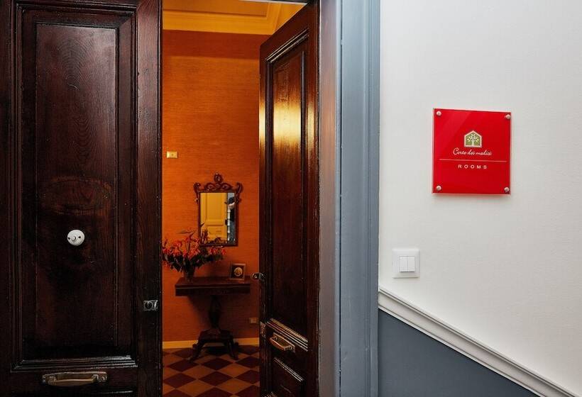 بنسيون Corte Dei Medici Palace