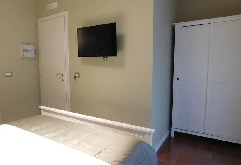 بنسيون Corte Dei Medici Palace