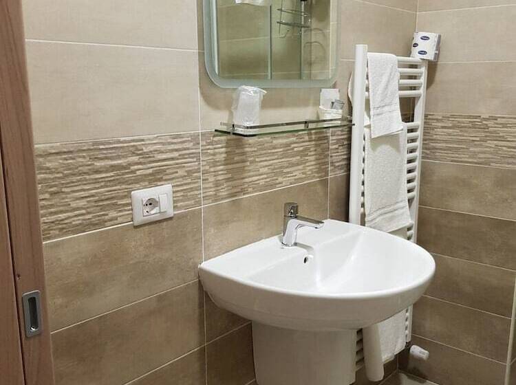 بنسيون La Suite