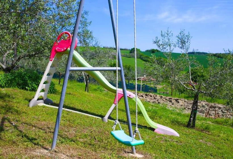 Agriturismo La Stradaccia