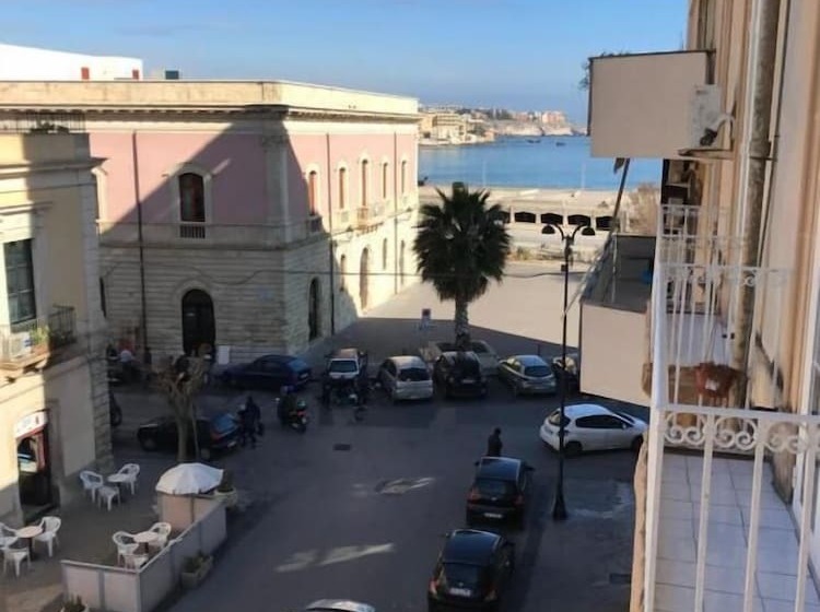 צימר Design 4 Rooms