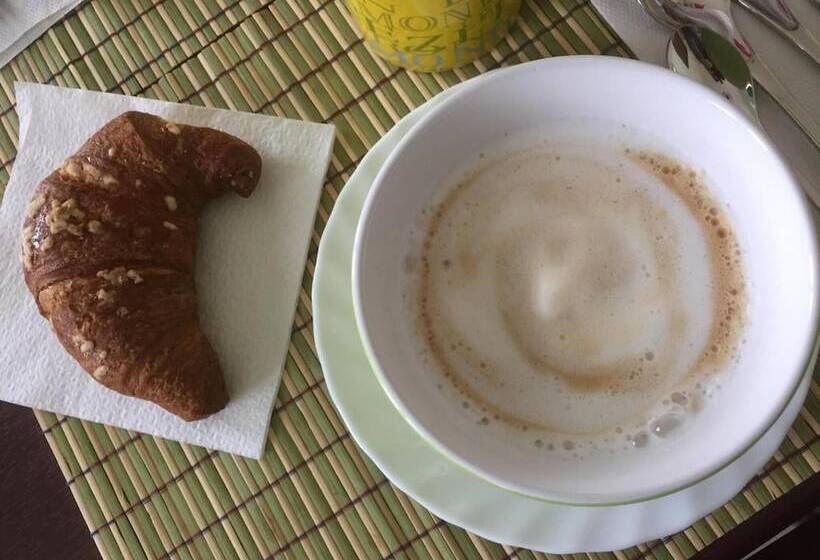 민박 L Aurora Viola