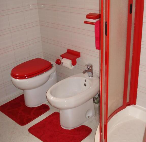 민박 L Aurora Viola