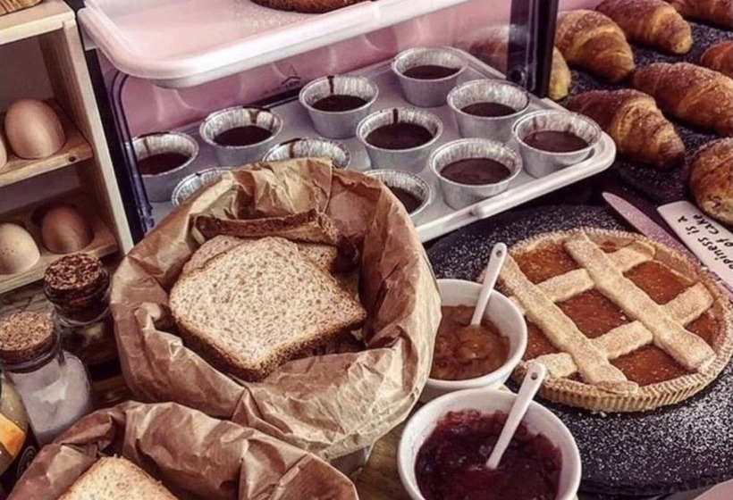 ベッドアンドブレックファースト Resort La Magnolia