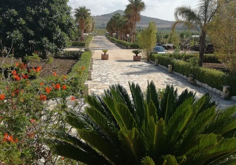 مبيت وإفطار Villa Delle Palme Delfina