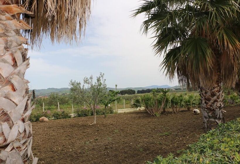 مبيت وإفطار Villa Delle Palme Delfina