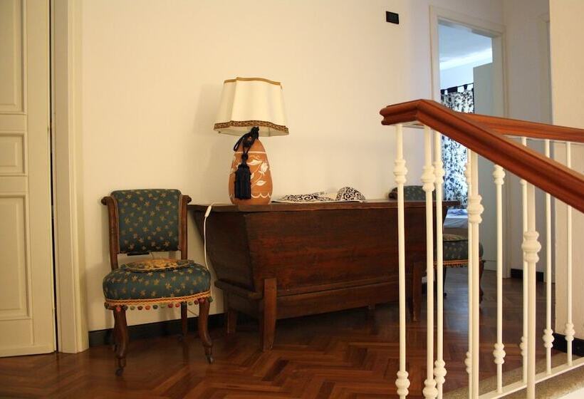 Hibiscus Villasimius B&b