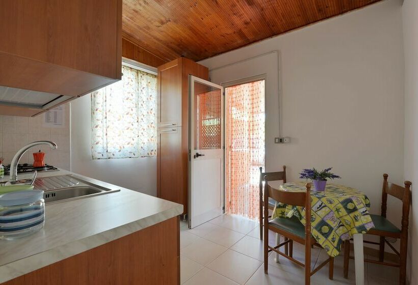 客栈  Camping Poseidonia