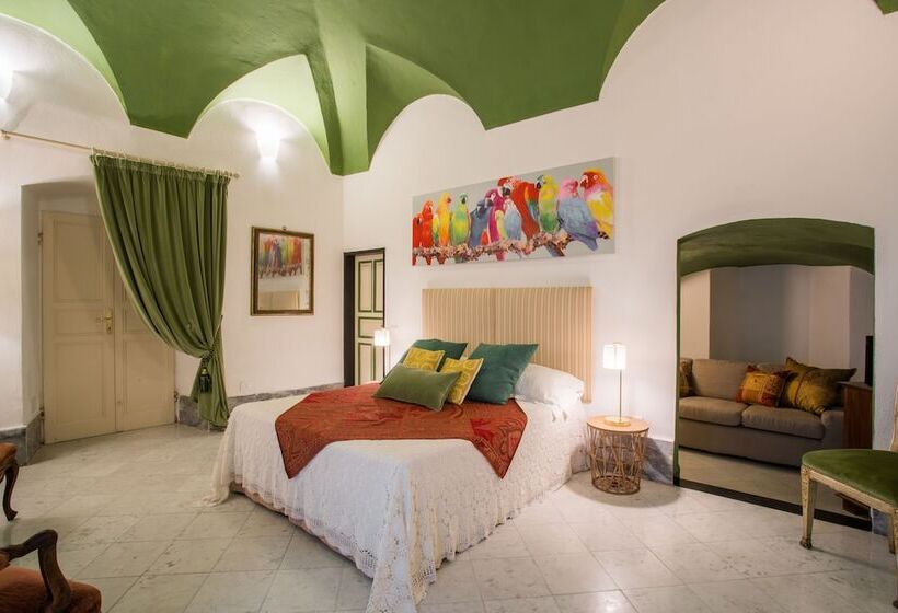 مسافرخانه Villa Shelley Boutique