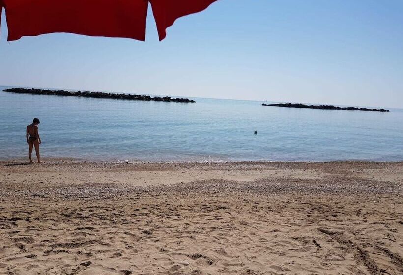 호텔 Ambruosi Village Resort & Spa