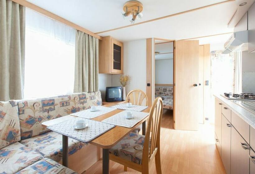 בית מלון כפרי Camping Le Soline