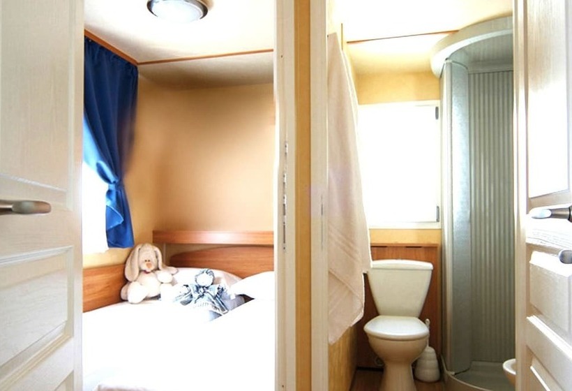 فندق Camping Le Soline