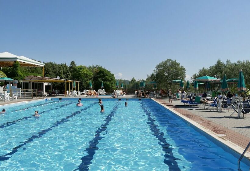 בית מלון כפרי Camping Le Soline