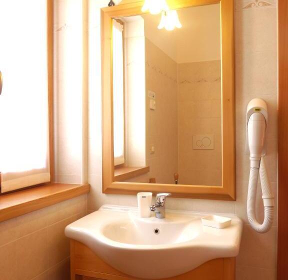 בית מלון כפרי Garnì Sella Cipriani