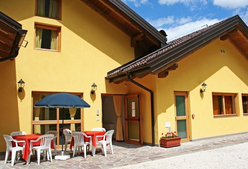 בית מלון כפרי Garnì Sella Cipriani