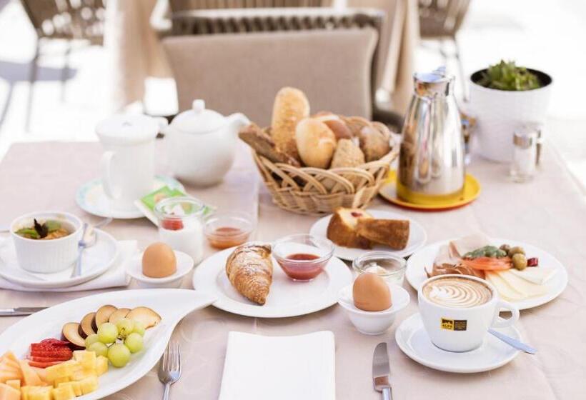 Отель Mair Am Turm