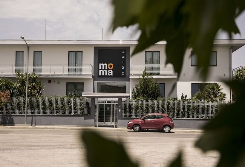 هتل Moma