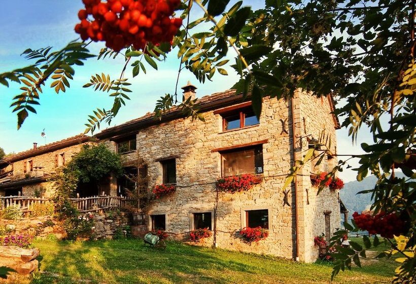 田舎風ホテル Agriturismo Del Cimone