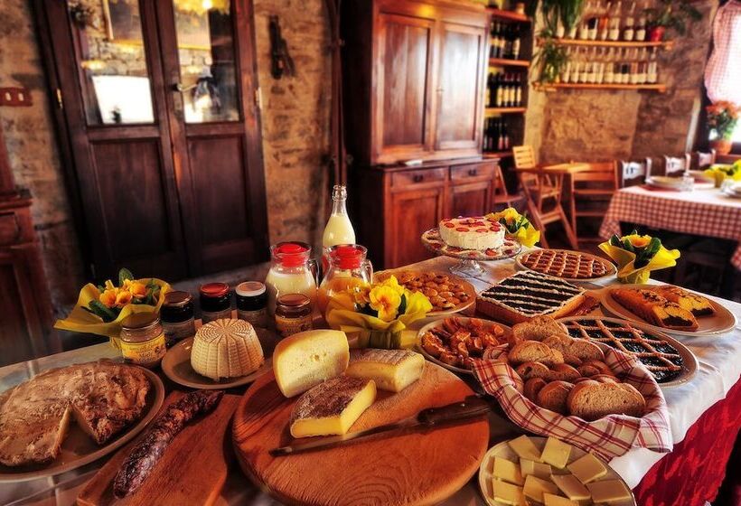 田舎風ホテル Agriturismo Del Cimone