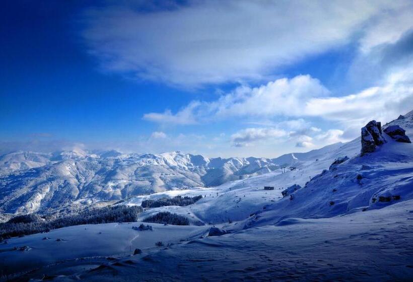 田舎風ホテル Agriturismo Del Cimone